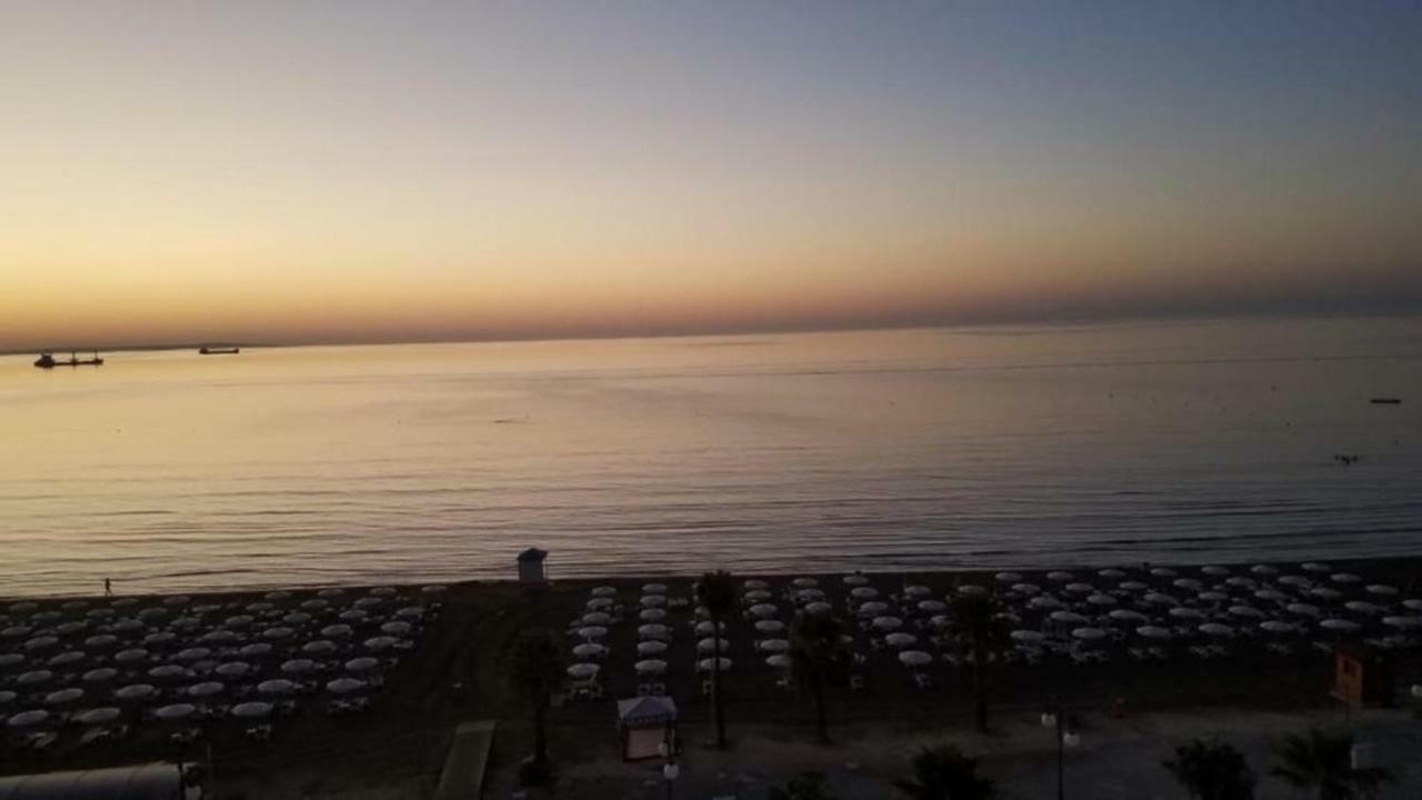 Alex Beach Apartment 31 Larnaca Exteriör bild